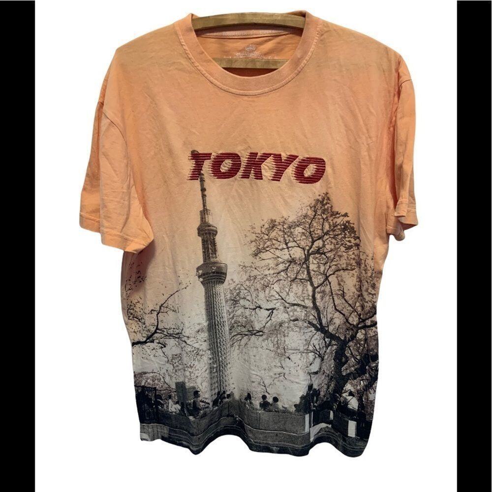 Robin Ruth Tokyo Japan all over print t-shirt in Sz l w great graphics and EUC